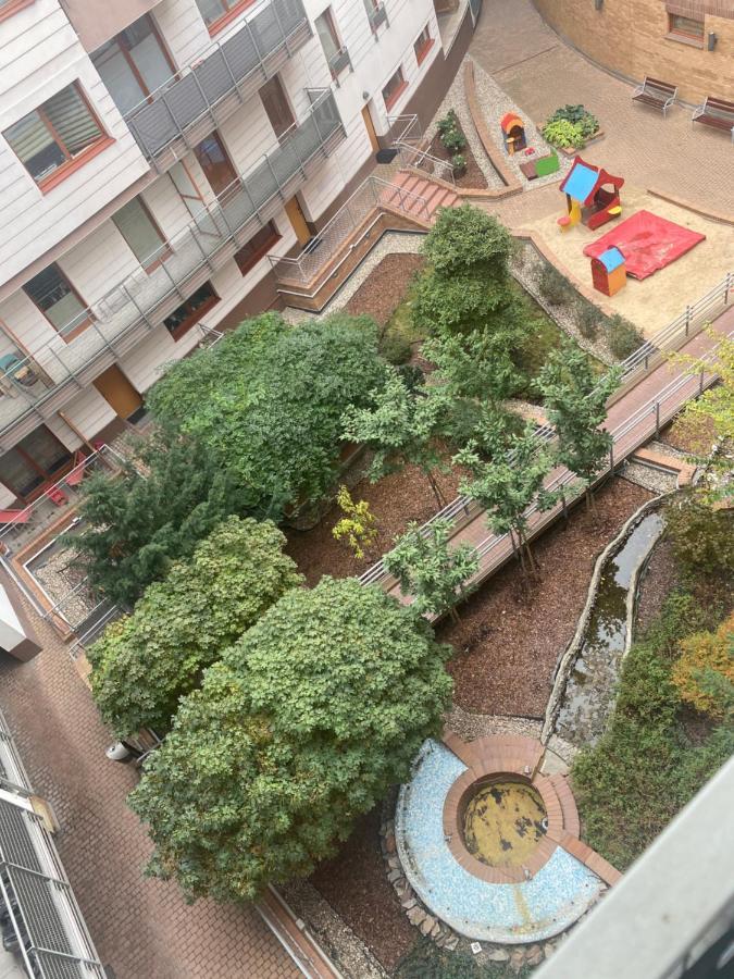 Komfortowy Apartament: Pet-friendly Old Town Retreat Near Park Praski Butas